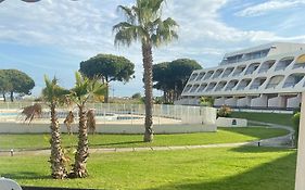 Studio 1 ère ligne Port Camargue avec piscine